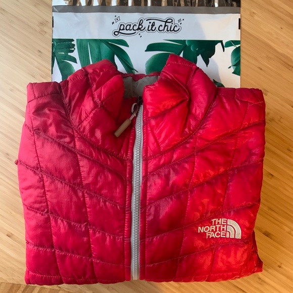 North Face Thermoball Jacket - Picture 14 of 16